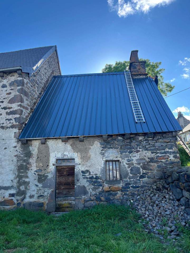 Renovation toiture bac acier Clermont Ferrand
